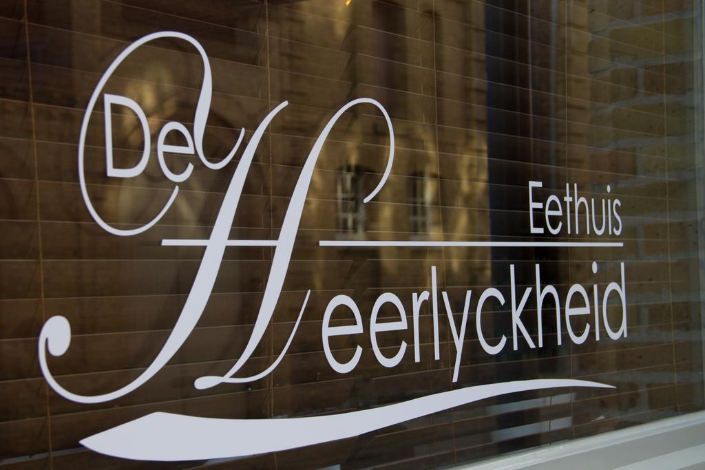 Отель De Heerlyckheid Ипр Экстерьер фото